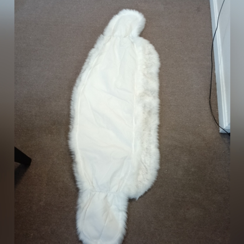 Elegant White Faux Shaw Length 55" Wide 18" New No Tag - Picture 2 of 7